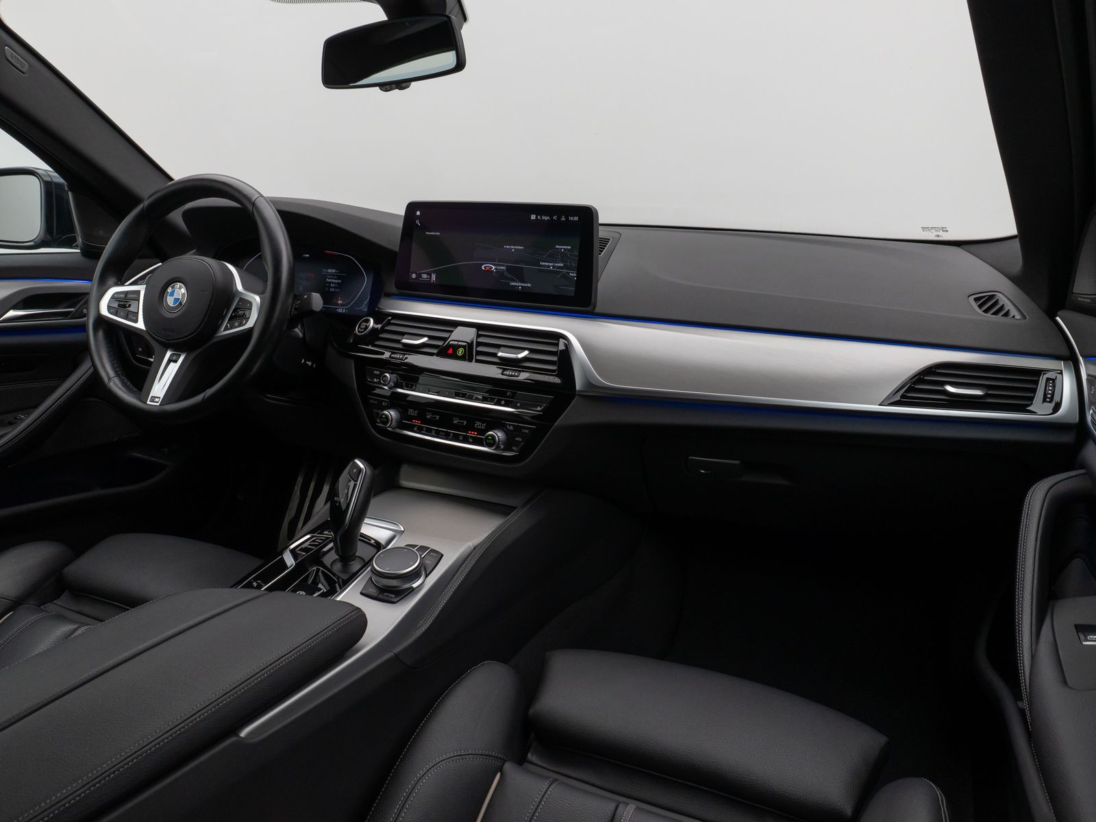 Fahrzeugabbildung BMW 540d  xD M Sport Kamera HUD DAB H/K Alarm 20Zoll