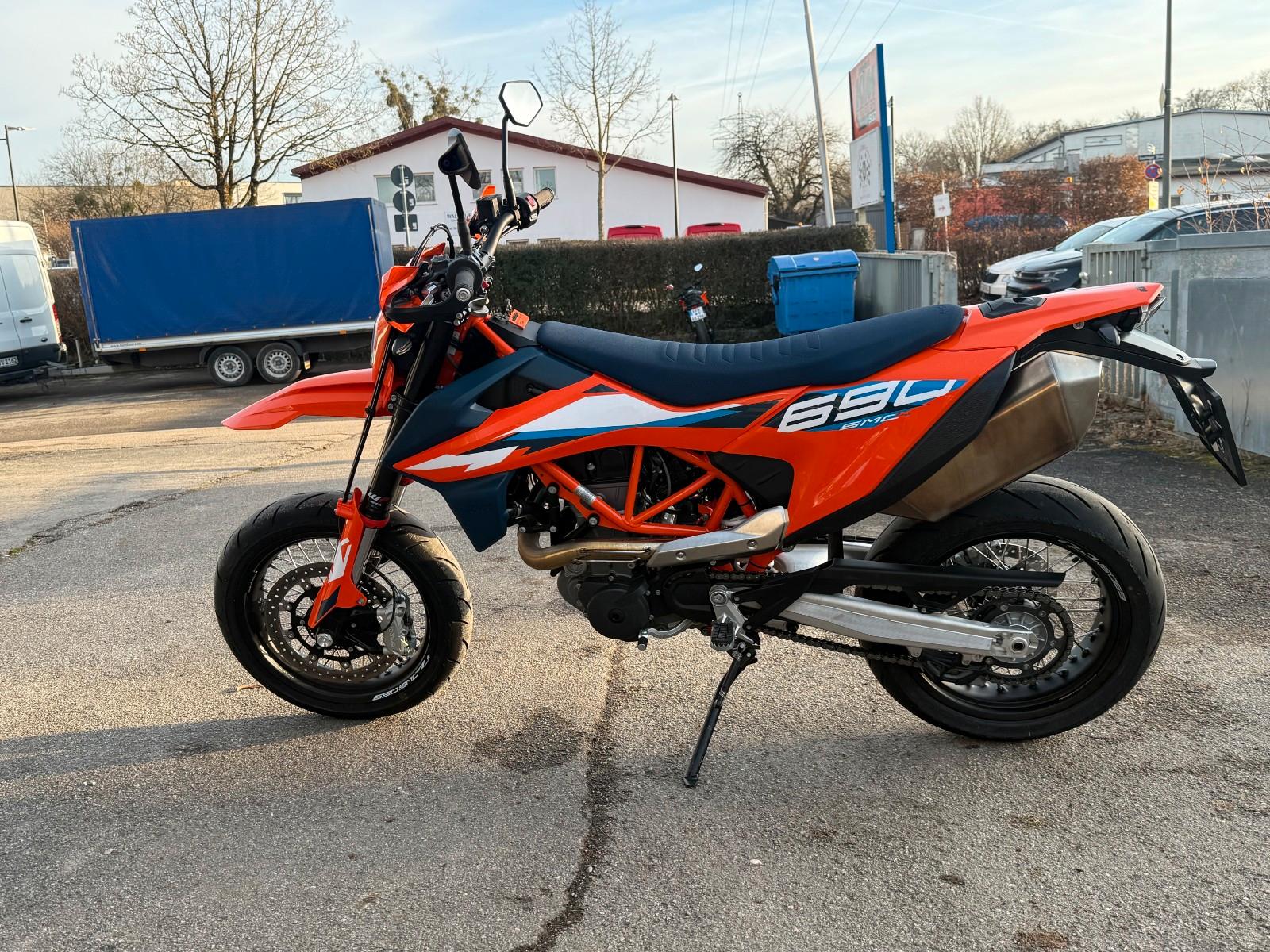 KTM 690 SMC R