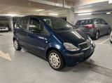 Mercedes-Benz A 140 SCHECKHEFT GEPFLEGT / Wenig KM / 8fach ber - blaue Mercedes-Benz A 140