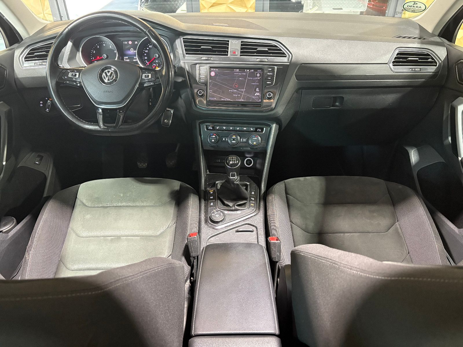 Fahrzeugabbildung Volkswagen Tiguan Highline BMT/4Motion/PANO/ACC/KAMERA/NAVI