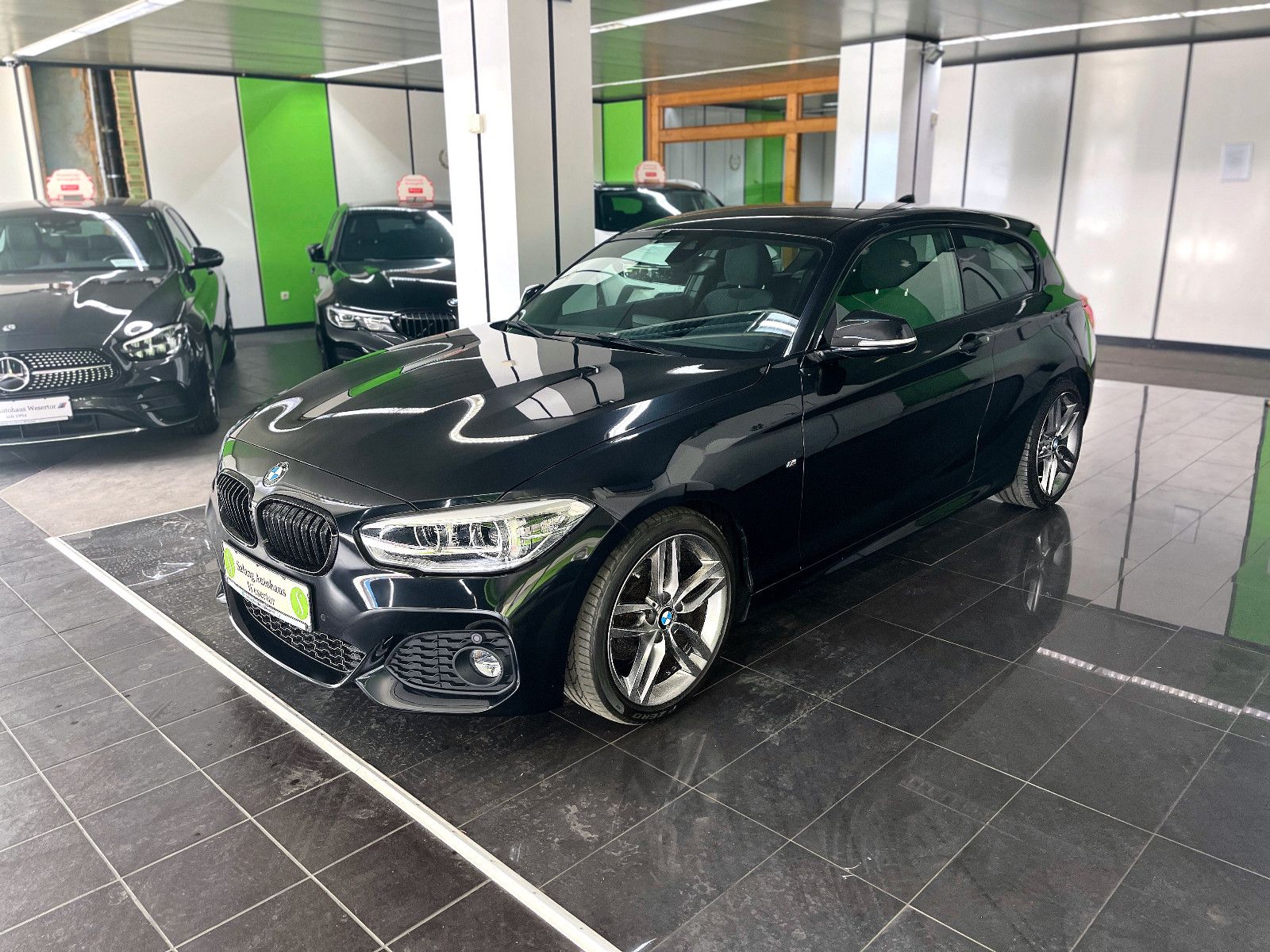 BMW 118i Auto. M Sport|Sitzheizung|Navi|PDC|LED