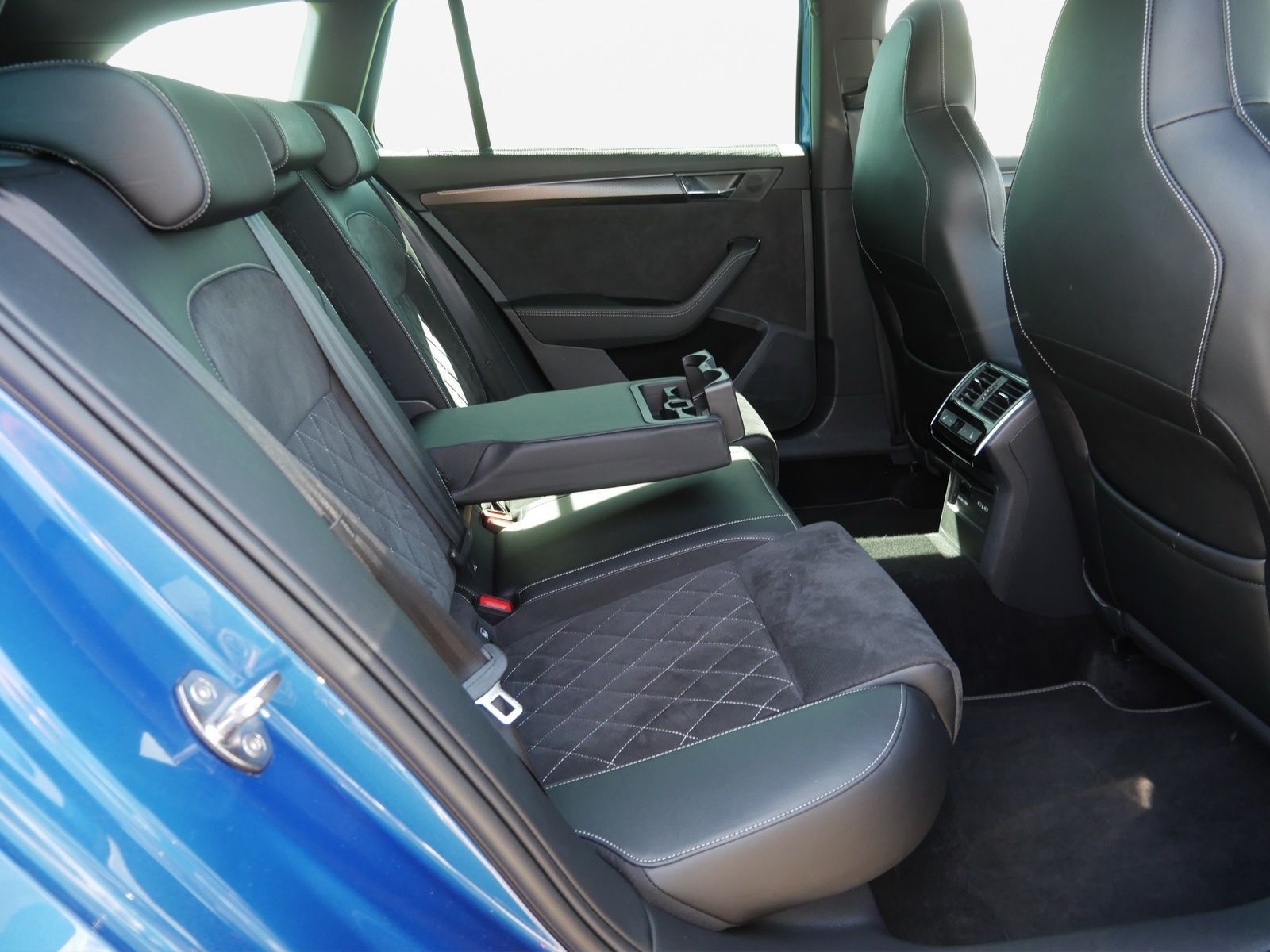 Skoda Superb - Bild 17