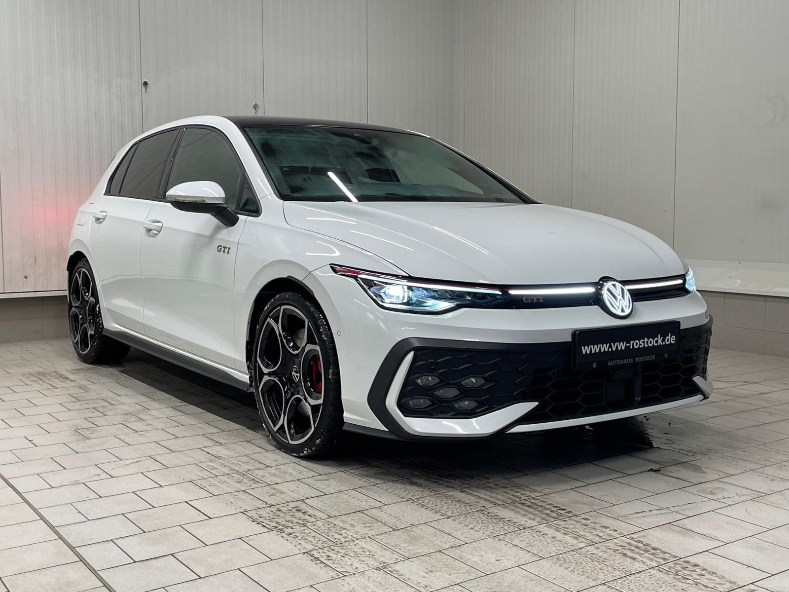 Volkswagen Golf VIII GTI 2.0 TSI DSG PANO MATRIX-LED RFK, миниатюра 2