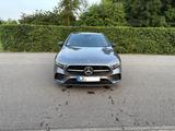 Mercedes-Benz A 200 DCT -