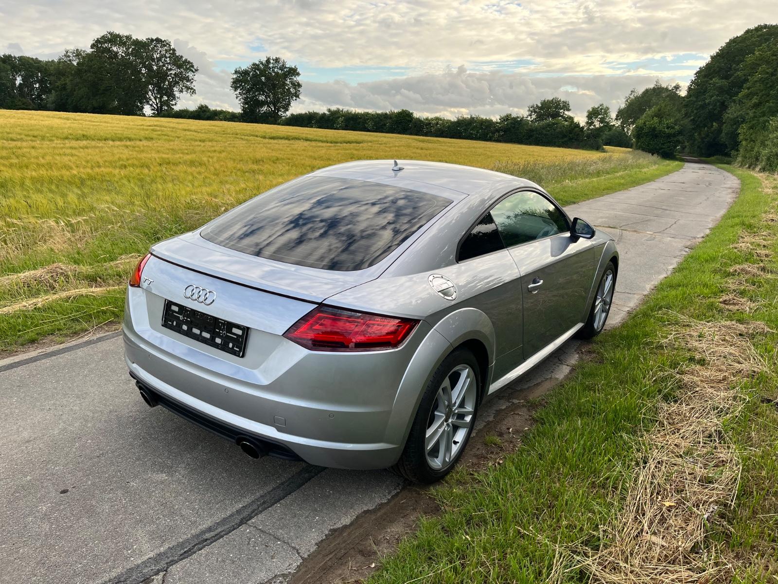 Audi TT Coupe 1.8 TFSI -Digi Tacho top
