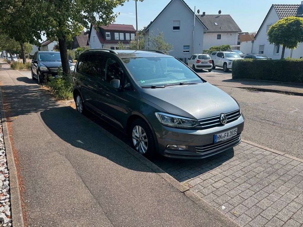 Image of Volkswagen Touran
