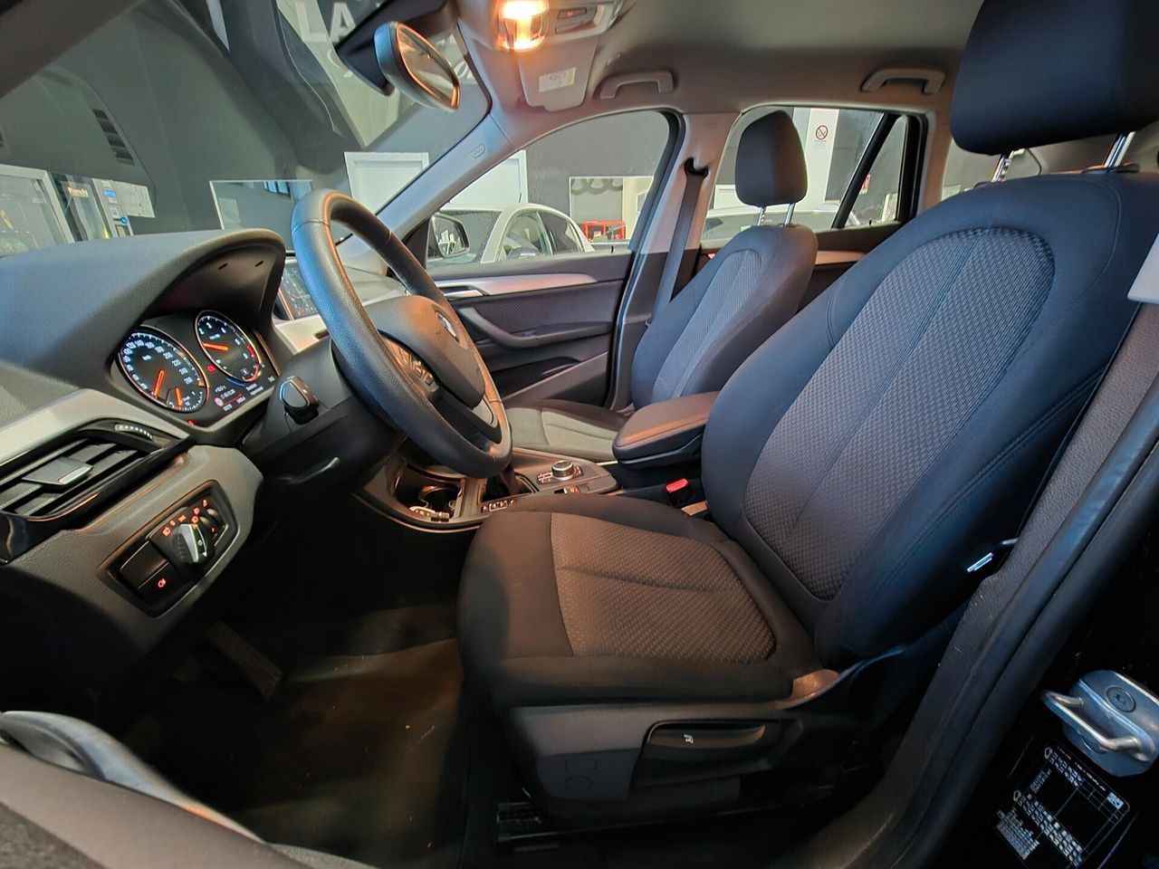 BMW Bmw X1 sDrive16d Advantage foto 10