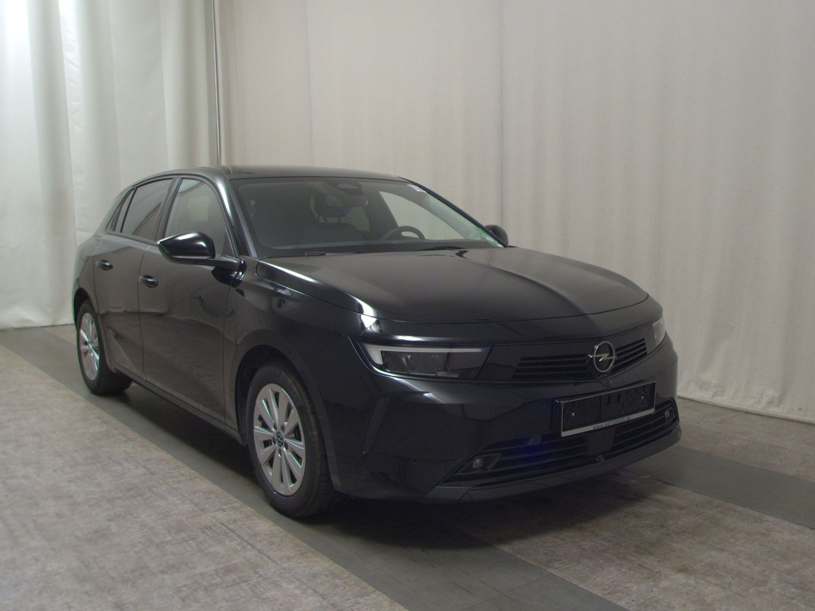 Opel Astra 1.5 D Business Ed. Navi LED RFK SHZ PDC imagem 3