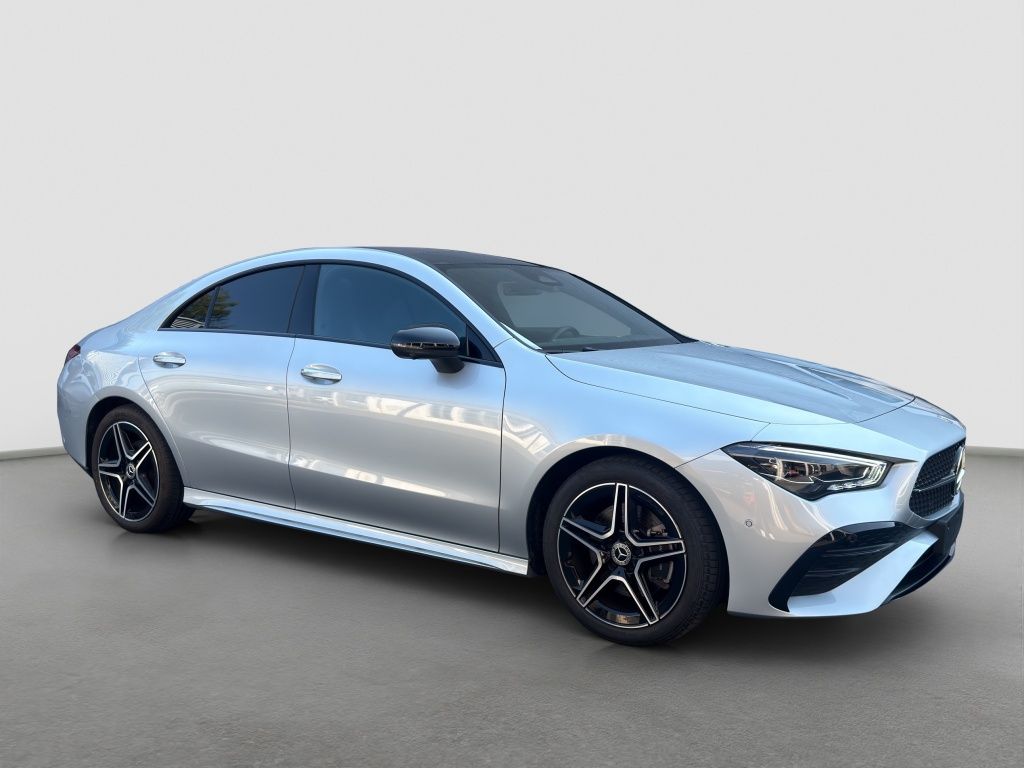 Fahrzeugabbildung Mercedes-Benz CLA 200 Coupé AMG*Night*Pano*Key.Less*PDC*360°