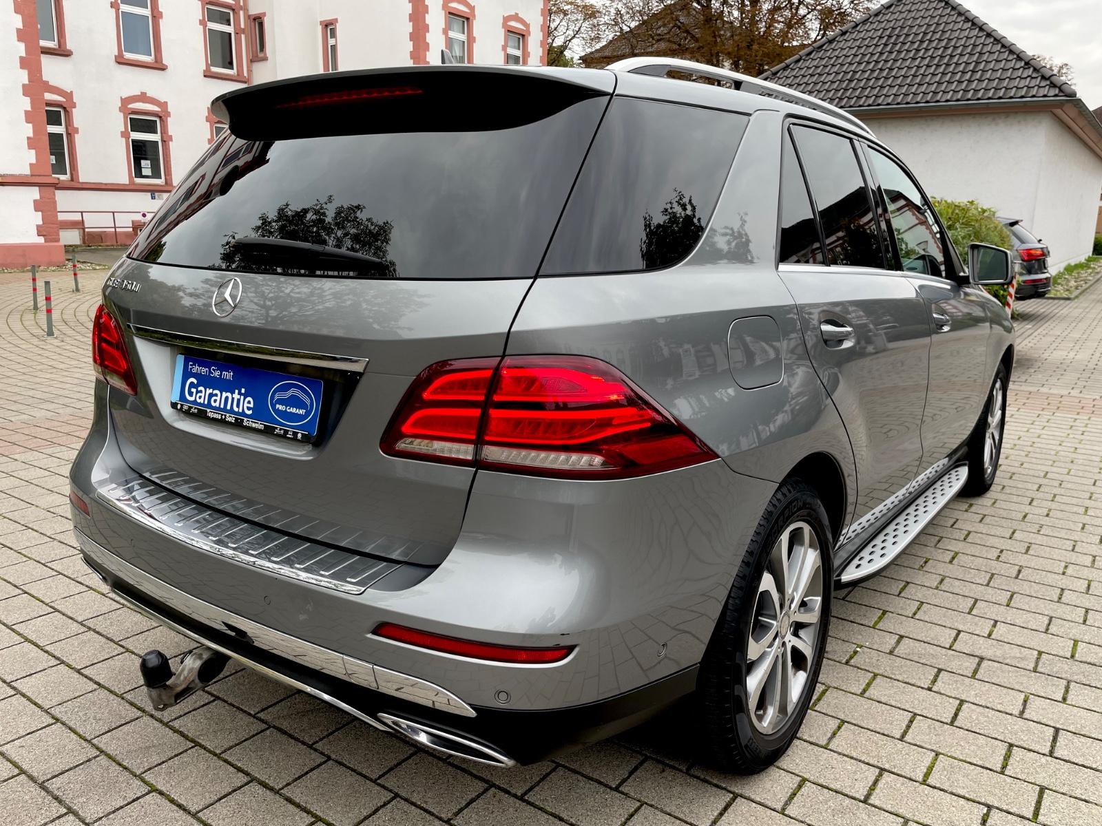 Mercedes-Benz GLE 350 AMG-Line Interieur-4Matic-R.Kamera-Pano