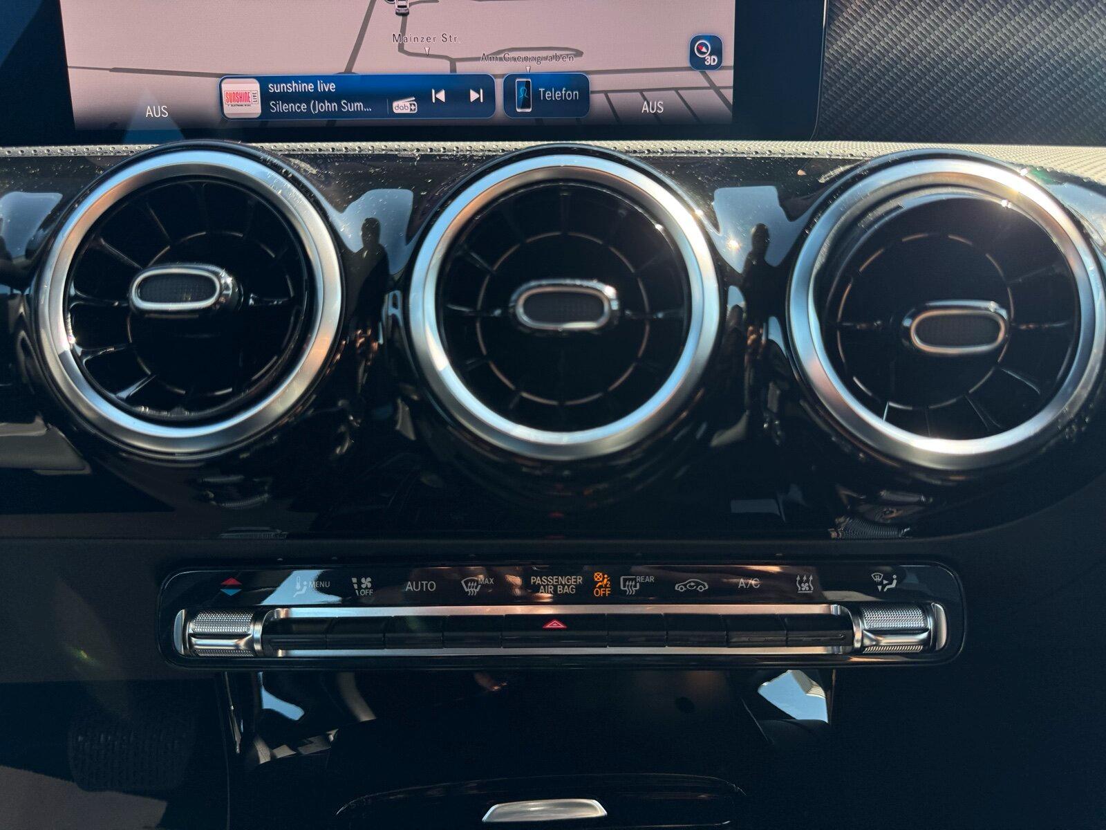 Mercedes-Benz A 250 e PROGRESSIVE +NAVI+LED+KAMERA+ASSIST+SHZ+