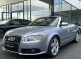Audi A4 Cabriolet 3.2 FSI quattro 6-Gang S line - Audi A4 aus 2006: Line
