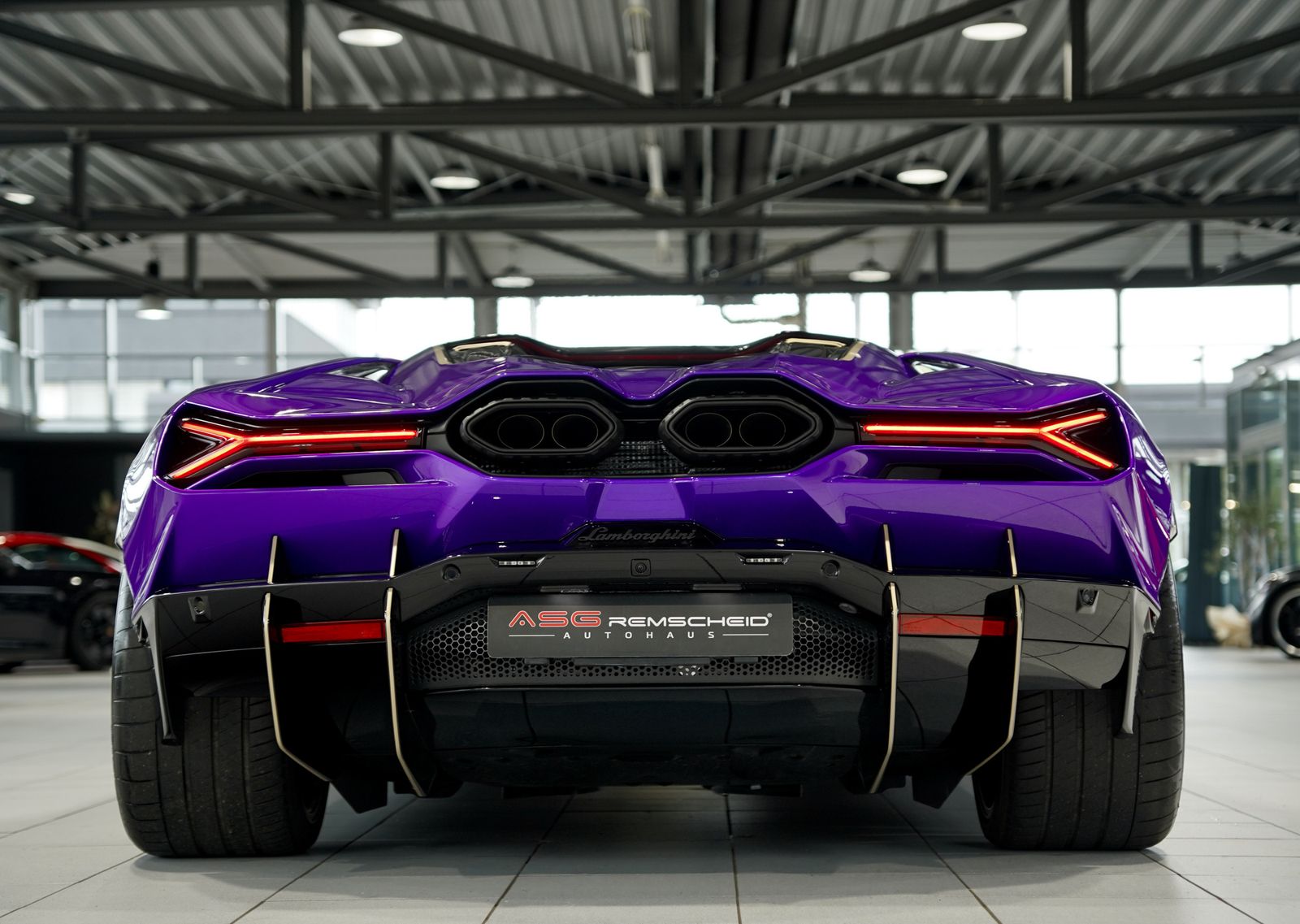 Lamborghini Revuelto