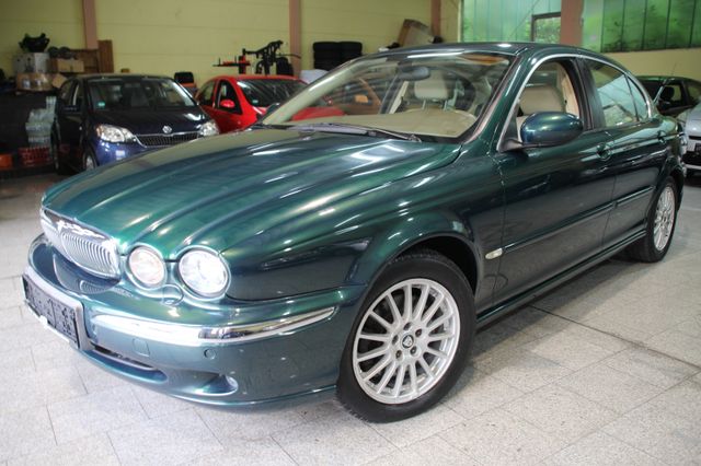 Jaguar X-Type 2.5 V6 Executive*AUTOMATIK*TÜV NEU*VOLL*