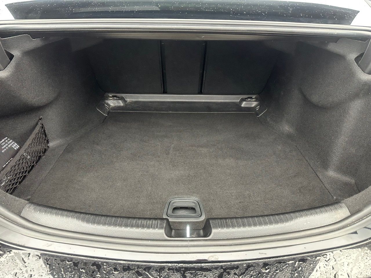 Fahrzeugabbildung Mercedes-Benz C 300 d AMG LINE+AVANTGARDE*1.HAND*