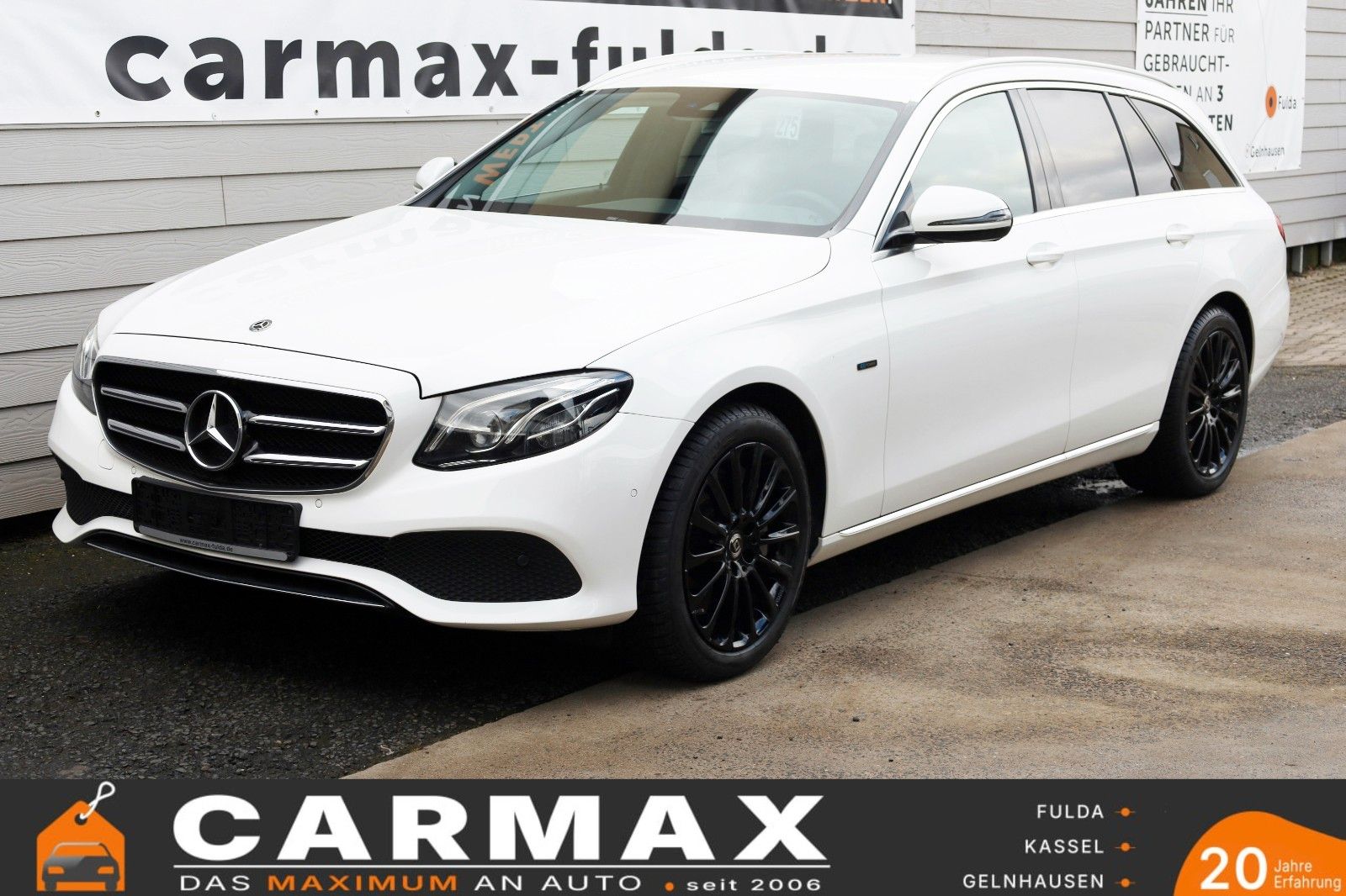 Fahrzeugabbildung Mercedes-Benz E 300de T Avantgarde,Navi,LED,Kamer,SH,AHK,SR+WR