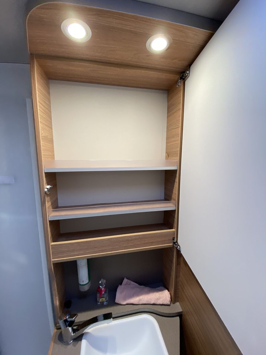 Fahrzeugabbildung Weinsberg CaraCompact MB EDITION PEPPER 640 MEG