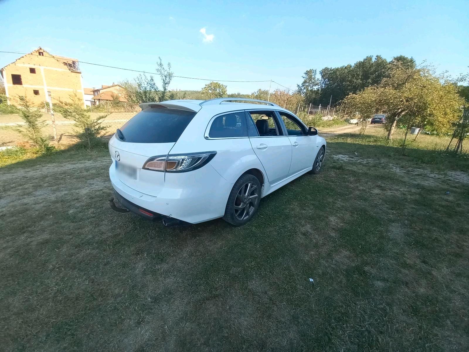 Mazda 2 2012 — rear view