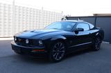 Ford Mustang GT V8 - Ford Mustang aus 2005: Coupé