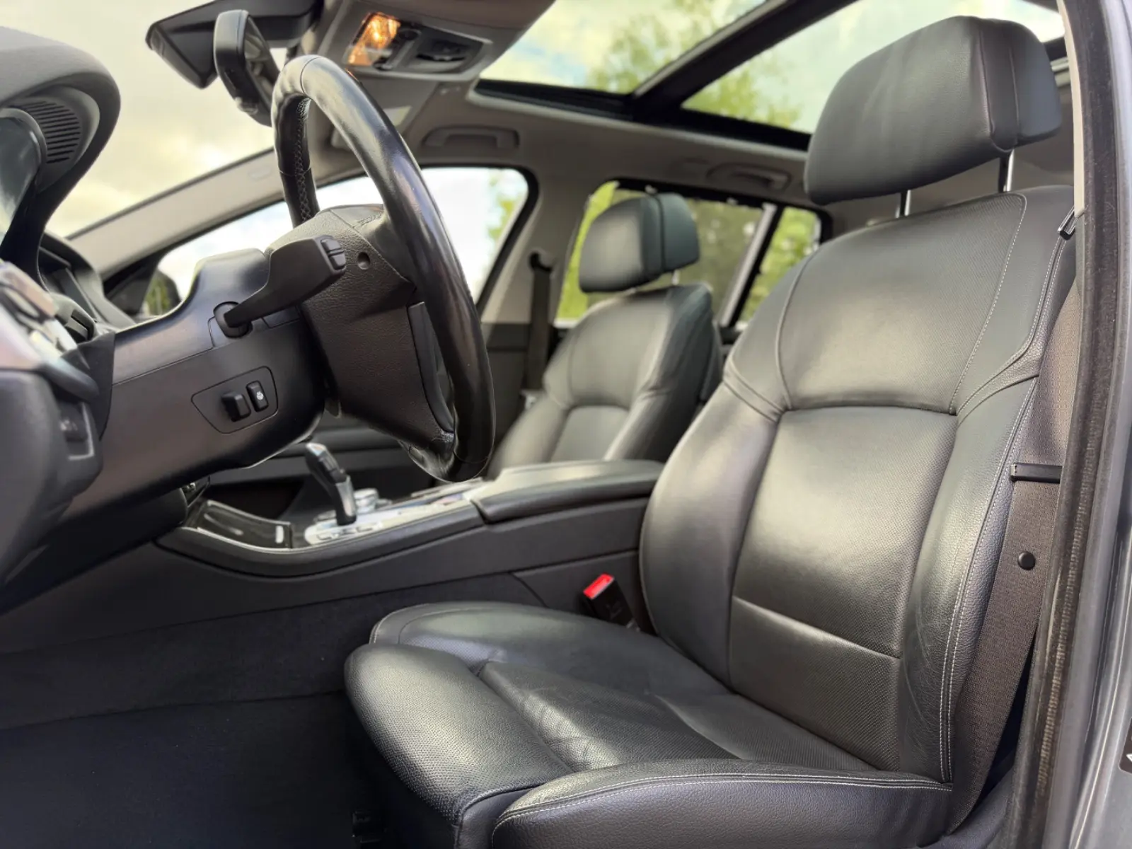 BMW 530 xDrive* H&K*HUD*PANO*LEDER*ACC*AHK*XENON*LED