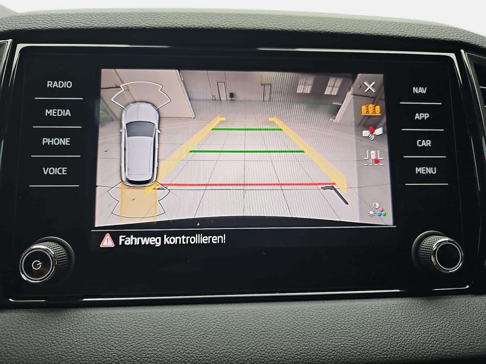 Skoda KAROQ 2.0 TSI DSG SPORTLINE 4X4 NAVI LED
