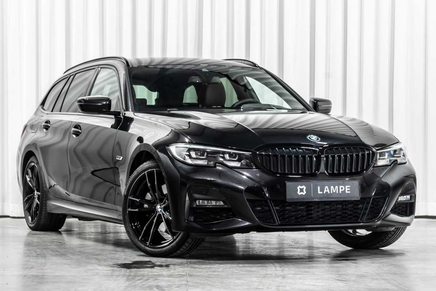BMW 320 e Touring M Sport HiFi Shadow Cruise