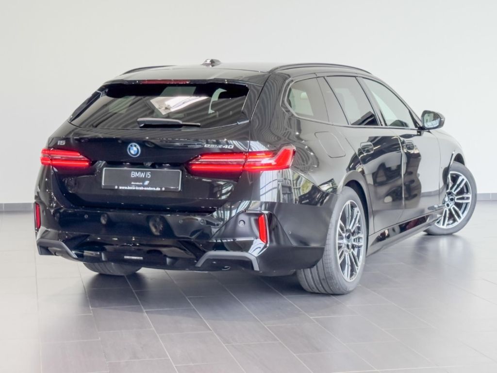 BMW i5 eDrive40 Touring  M Sport LED+SHZ DW 0,25% imagem 3