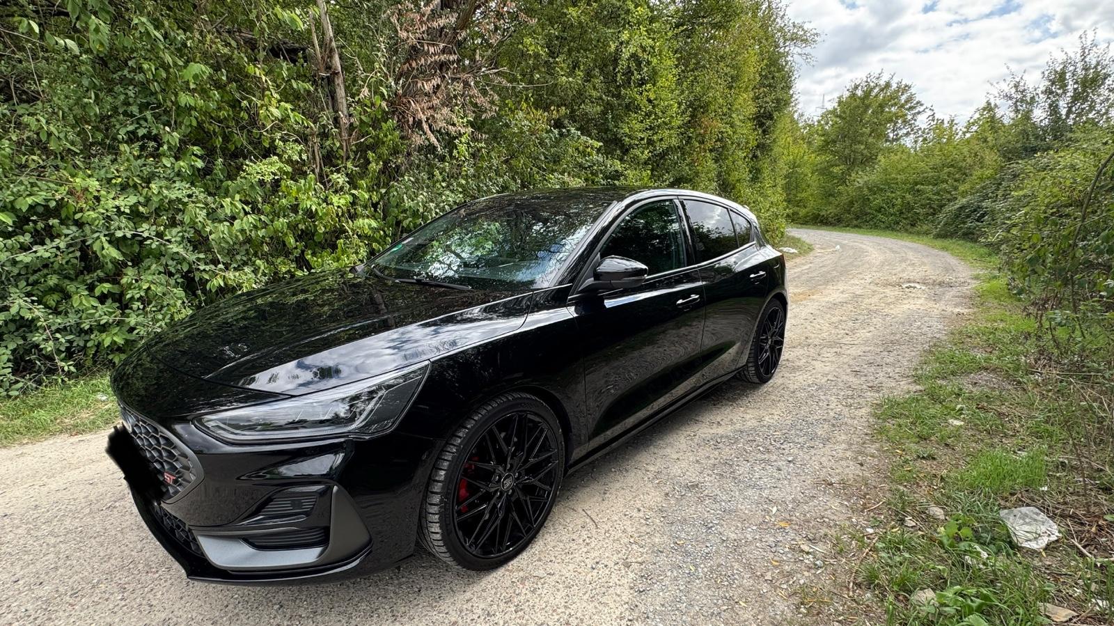 Ford Focus ST X 2.3 EcoBoost Flat-Shift B&O, миниатюра 3