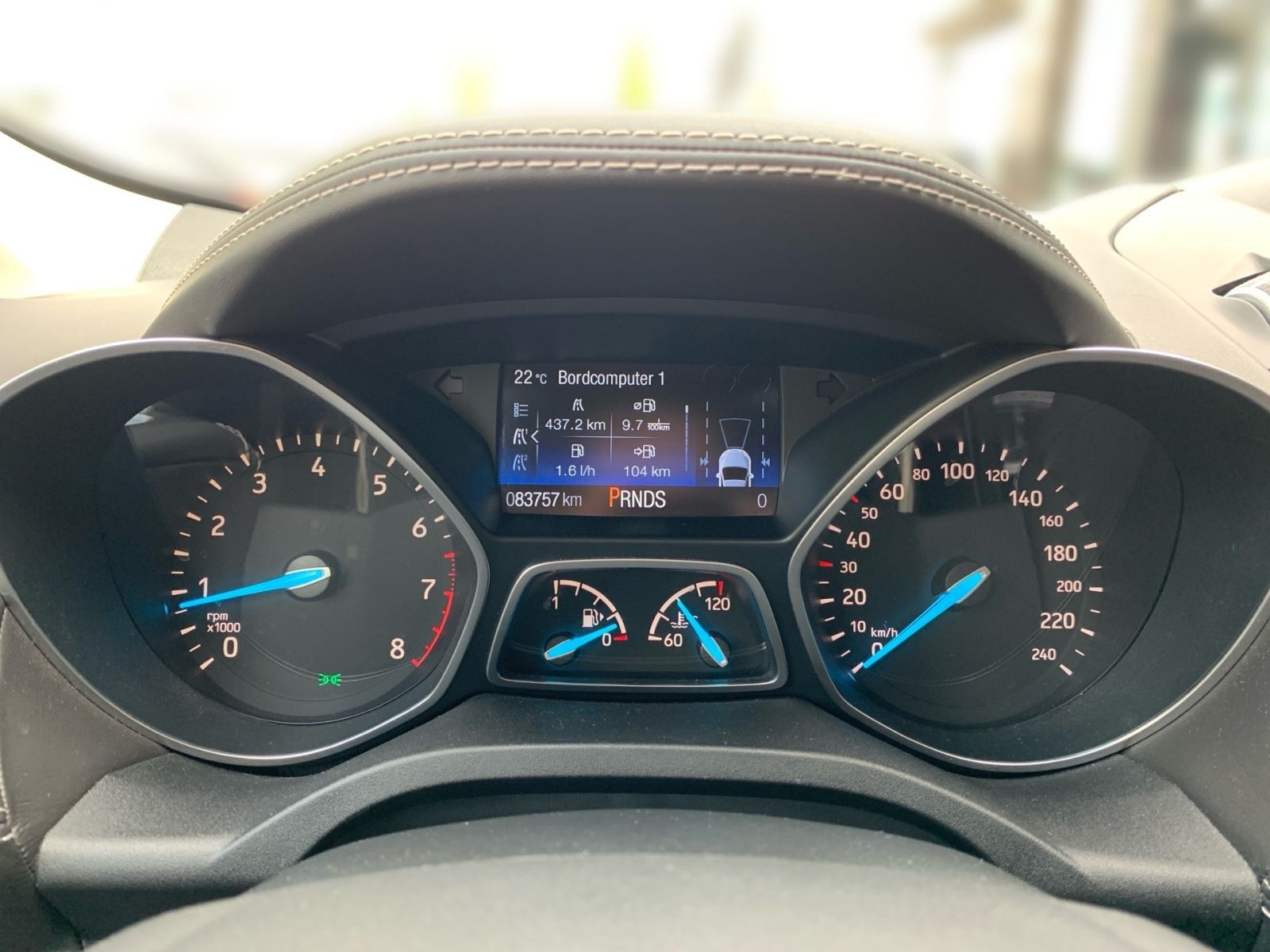 Fahrzeugabbildung Ford Kuga 1.5 EcoBoost Automatik Vignale 4x4 AHK
