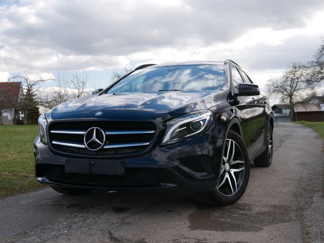 MERCEDES-BENZ GLA 200 [156 PS] NIGHTPACKET