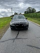 BMW 320d / Erstzulassung 2009 - BMW aus 2009: Kombi, 3er