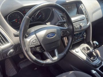 Ford Focus - 11