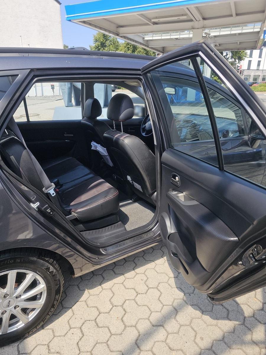 Kia Carens 2009 — photo 7