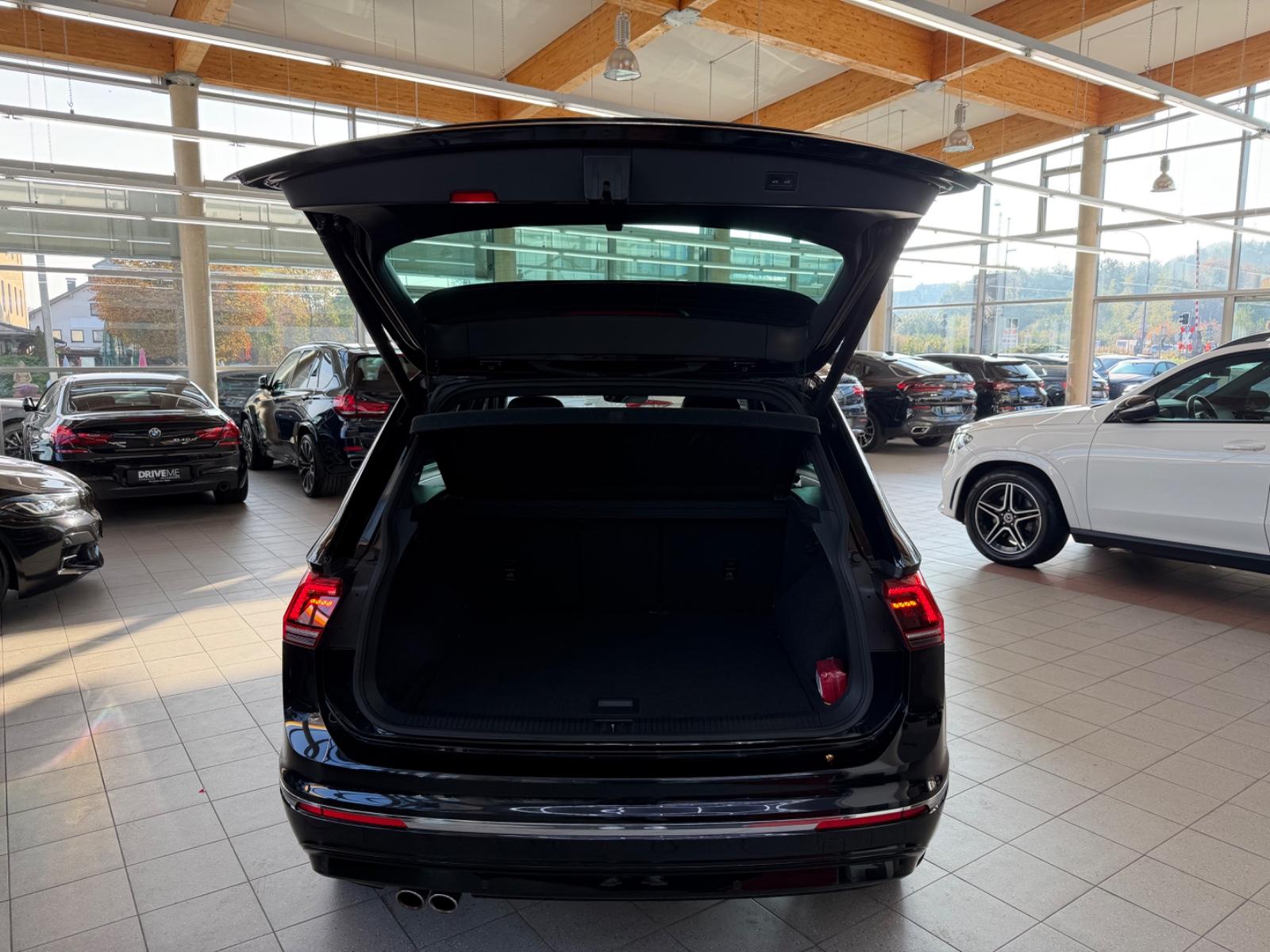 Volkswagen Tiguan 2.0TDI DSG 4M R-Line LED ACC PANO VIRTUA