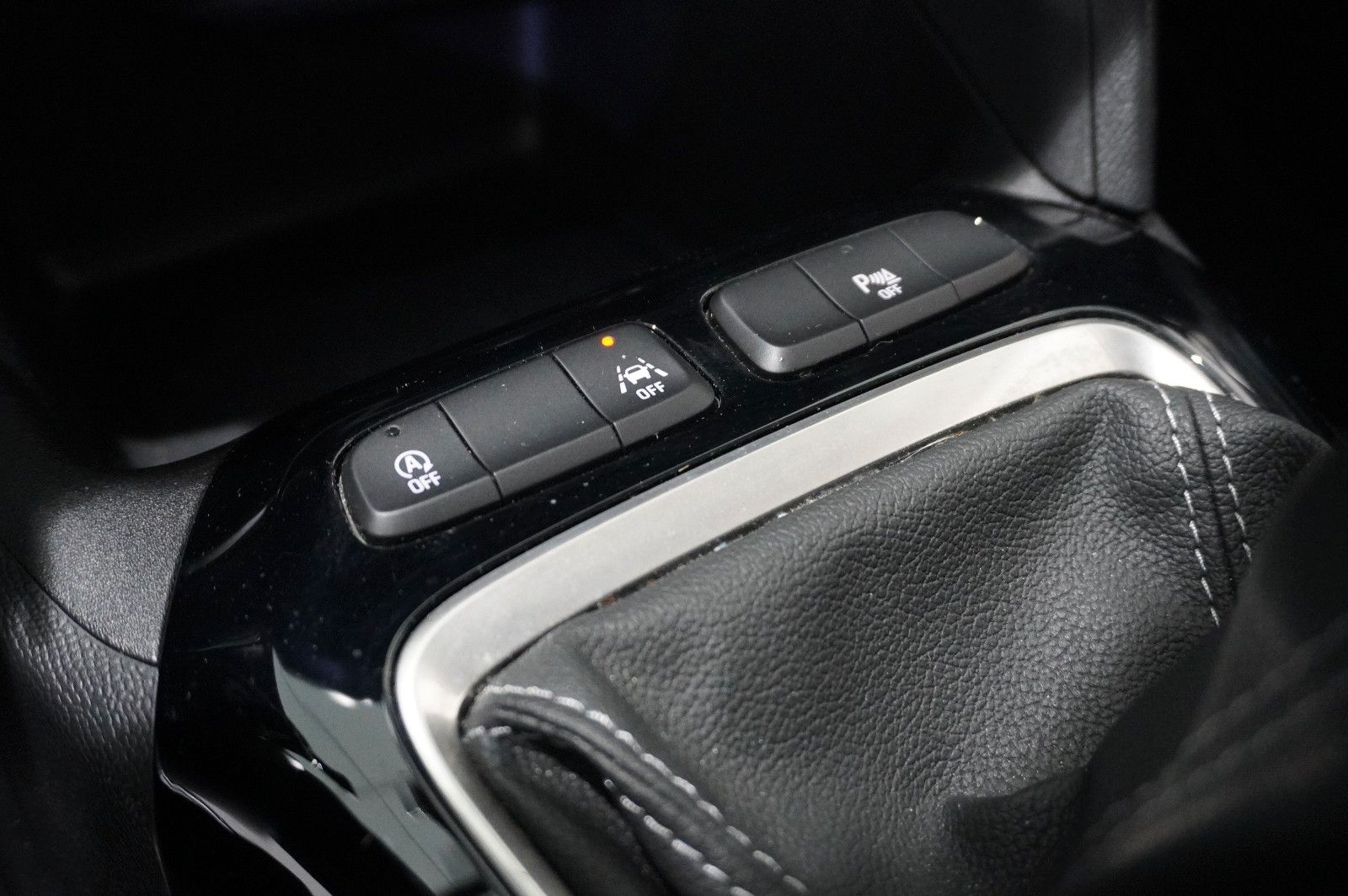 Fahrzeugabbildung Opel Corsa F 1.2 ELEGANCE NAVI/LED/KAMERA/SPORT/VIRT.