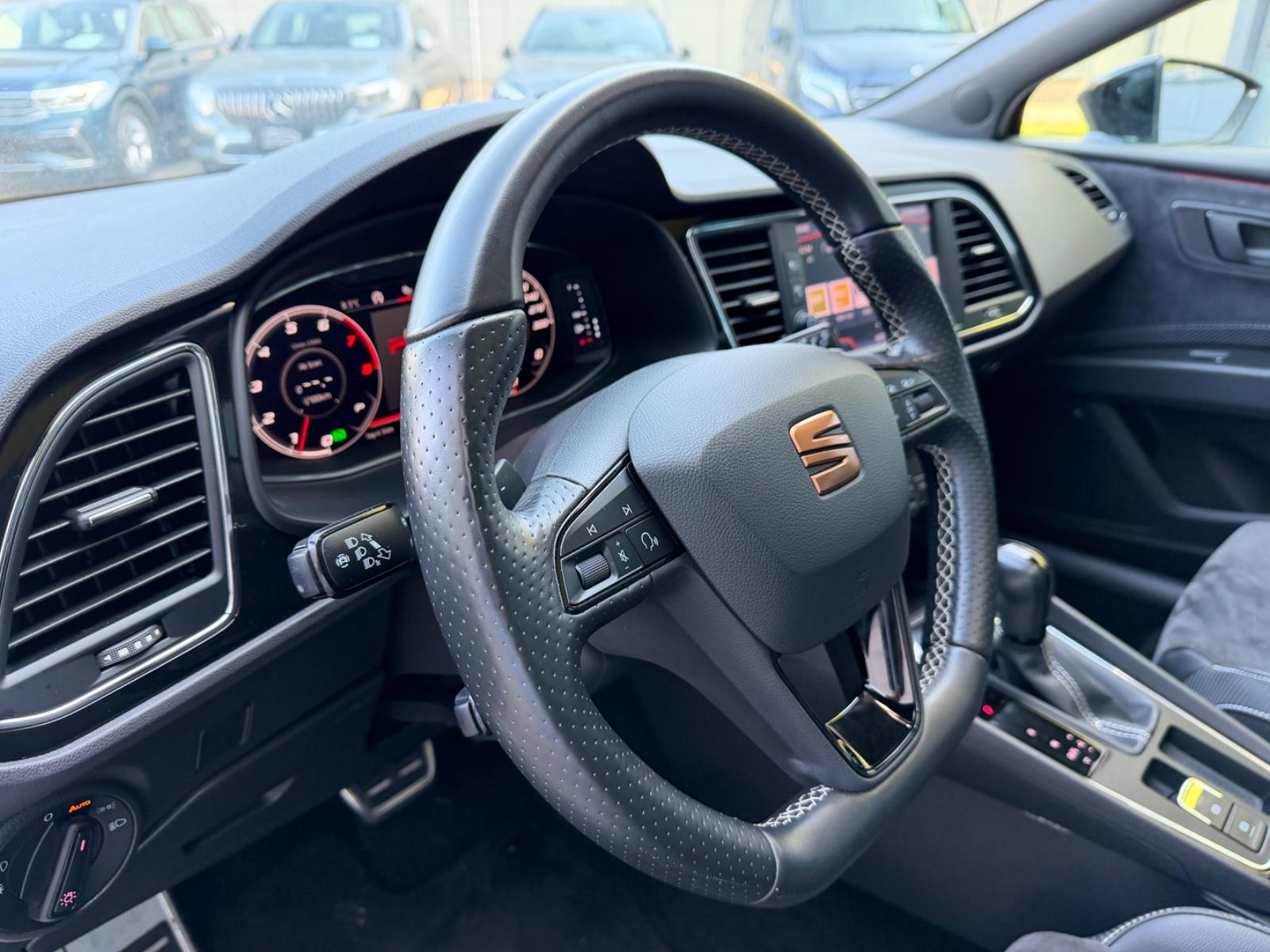 SEAT Leon ST Cupra 300 4Drive LEDER/NAVI/PANO/SHZ/AHK, миниатюра 14