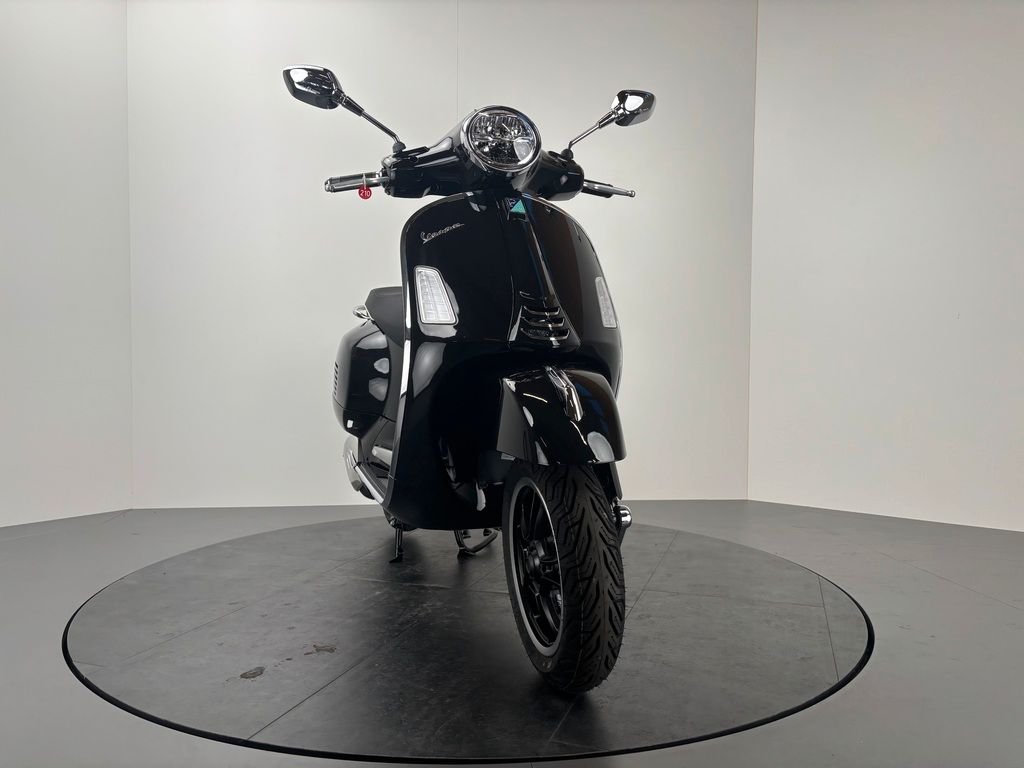 Fahrzeugabbildung Vespa GTS 125 FL SUPER *2026 NEUFAHRZEUG*