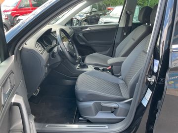 Volkswagen Tiguan - 9