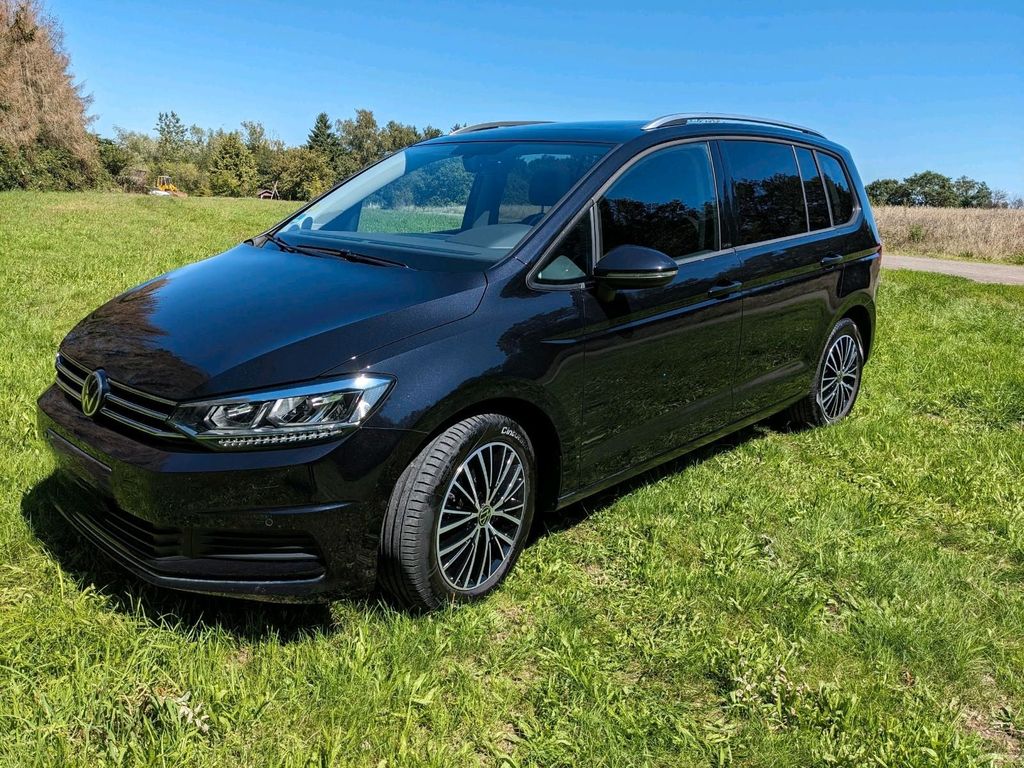 Image of Volkswagen Touran