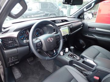 Fahrzeugabbildung Toyota Hilux 2.8 Double Cab Invincible 4x4