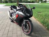 Honda Fireblade CBR1000RR - HONDA CBR 1000 FIREBLADE