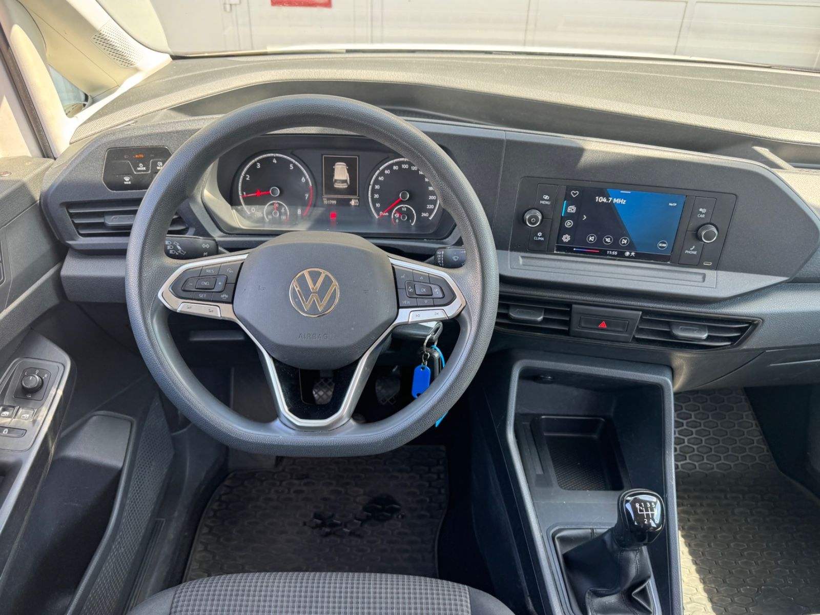 Fahrzeugabbildung Volkswagen Caddy BLUETOOTH/AUTO-HOLD/ACC/TEMPOMAT/