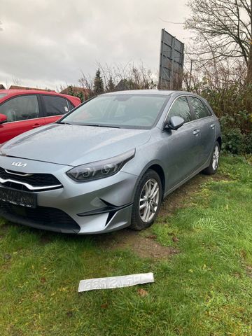 Kia cee'd / Ceed 1.5 T-GDI DCT Platinum