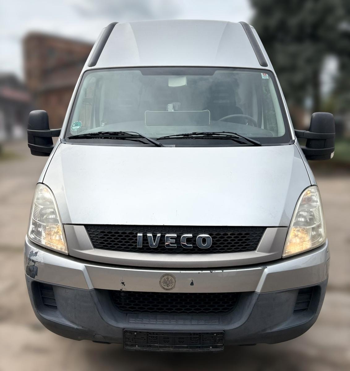 Iveco Daily 3.0 35 S 17 Express Maxi