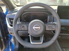 Fahrzeugabbildung Nissan Qashqai 1.3 DIG-T Tekna 4x4 BOSE HEAD-UP-DISPLAY