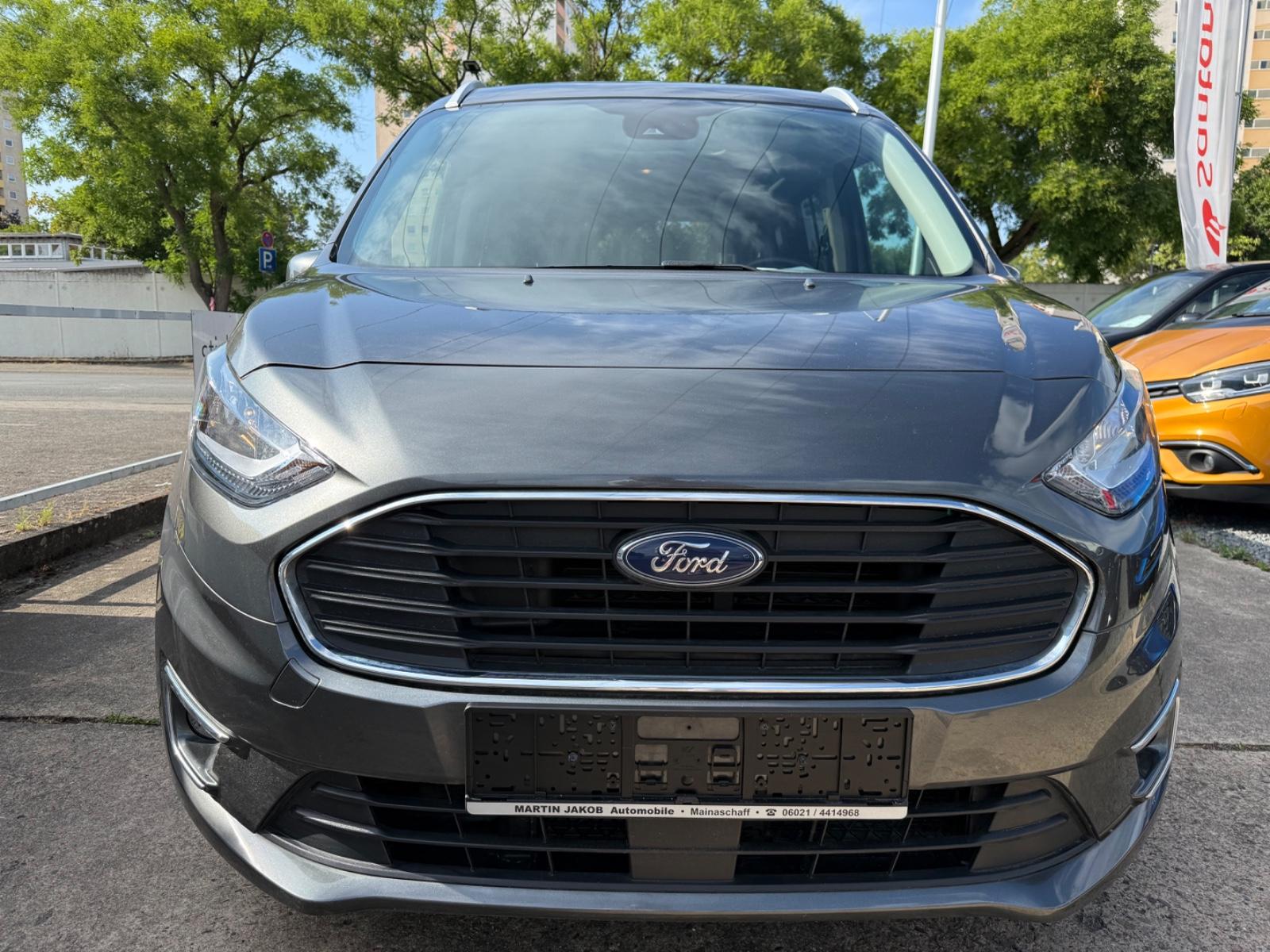 Ford Grand Tourneo Connect Titanium+USB+BC+MFL+SITZH