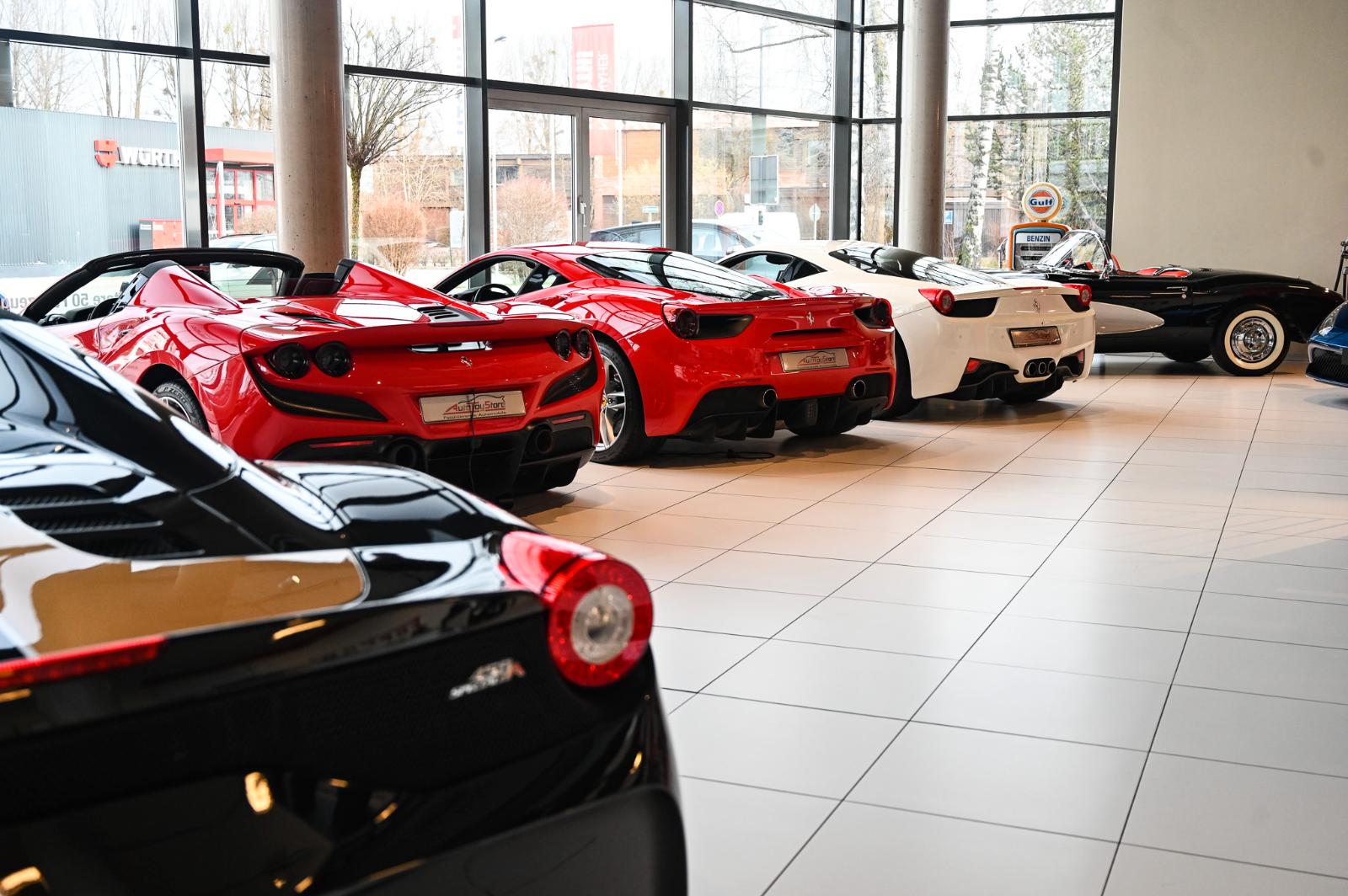 showroom-image-bottom
