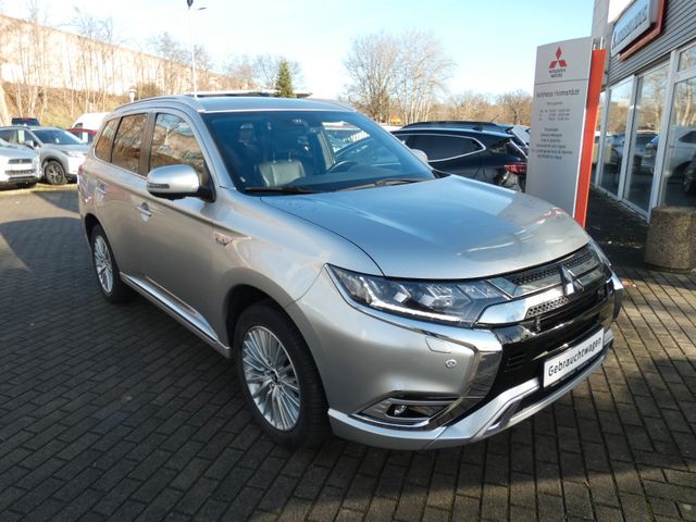 Mitsubishi Outlander 2.4 PHEV "Top" 4WD