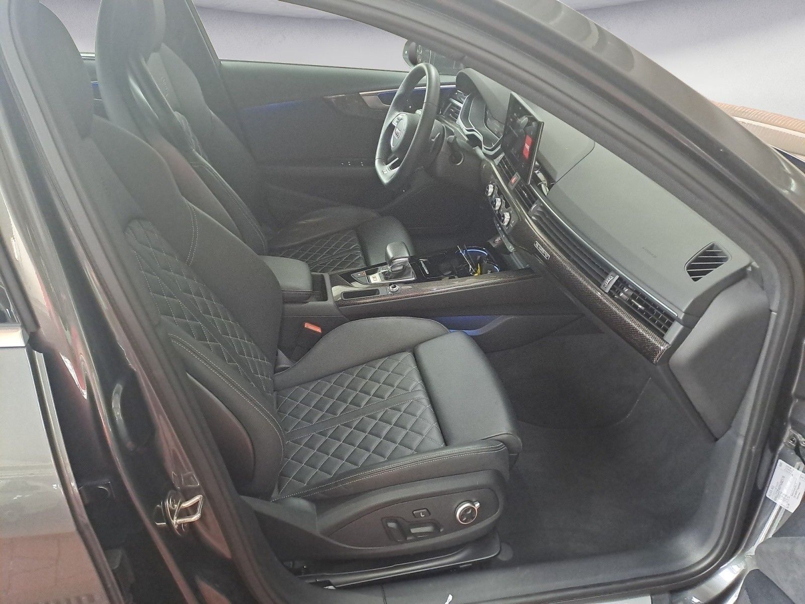 Audi S4 Limousine TDI foto 13