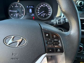 Hyundai TUCSON - 12